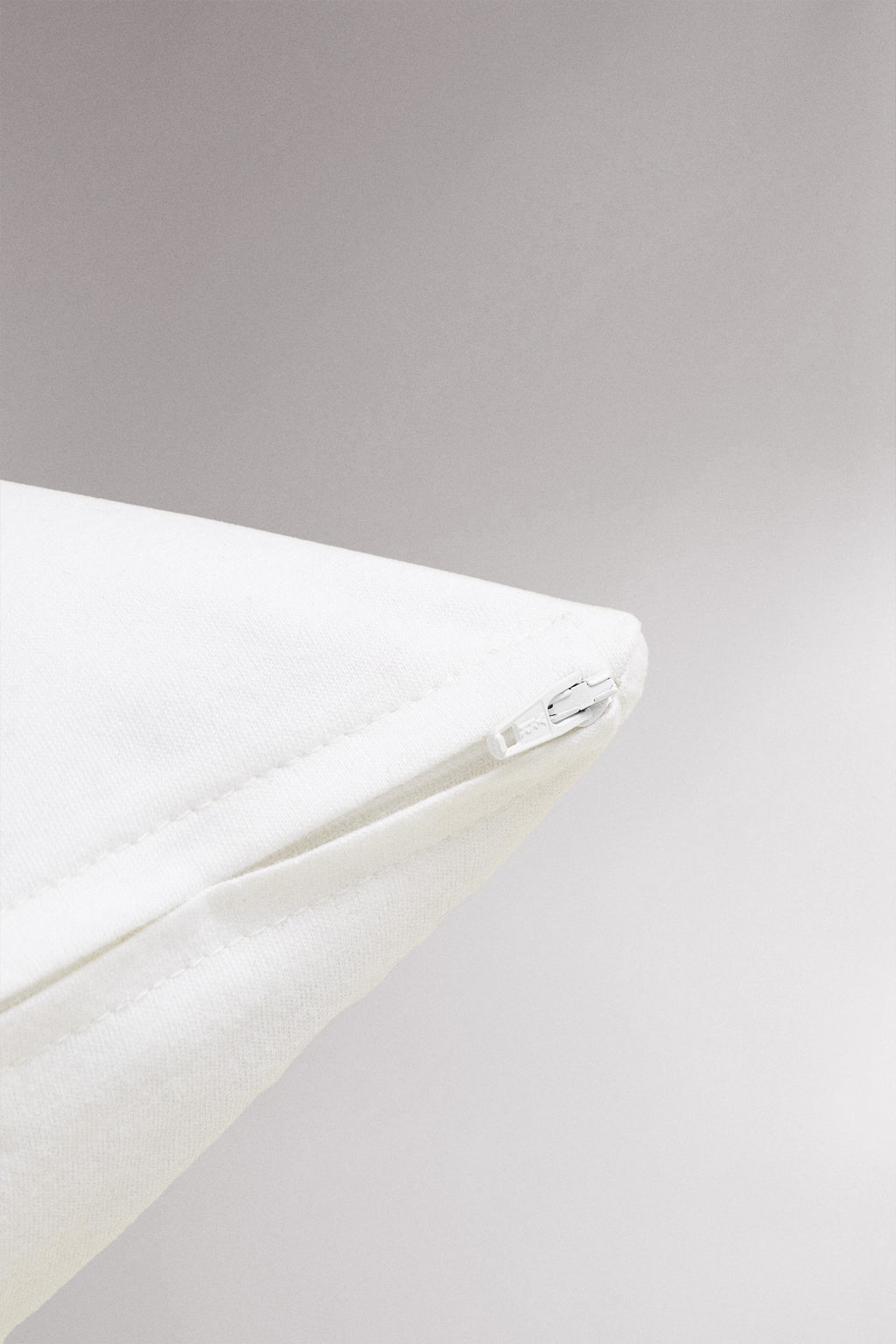 Sıvı Geçirmez Micro Yastık Alezi | 2 Adet Fermuarlı 50x70cm